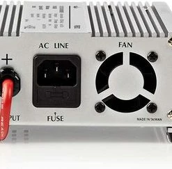 Korting ⌛ Nedis Inverter Gemodificeerde Sinusgolf | Ingangsvoltage: 12 VDC | Apparaat Stroomoutput: 1 | 230 V ~ 50 Hz | 600 W | Piekvermogen: 1500 W | Type Stopcontact: F (CEE 7/3) | Accuklemmen ???? -Brodit store 550x243