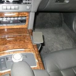 Flash-uitverkoop ???? Brodit ProClip Mercedes E-Klasse ❤️ -Brodit store 550x412 254